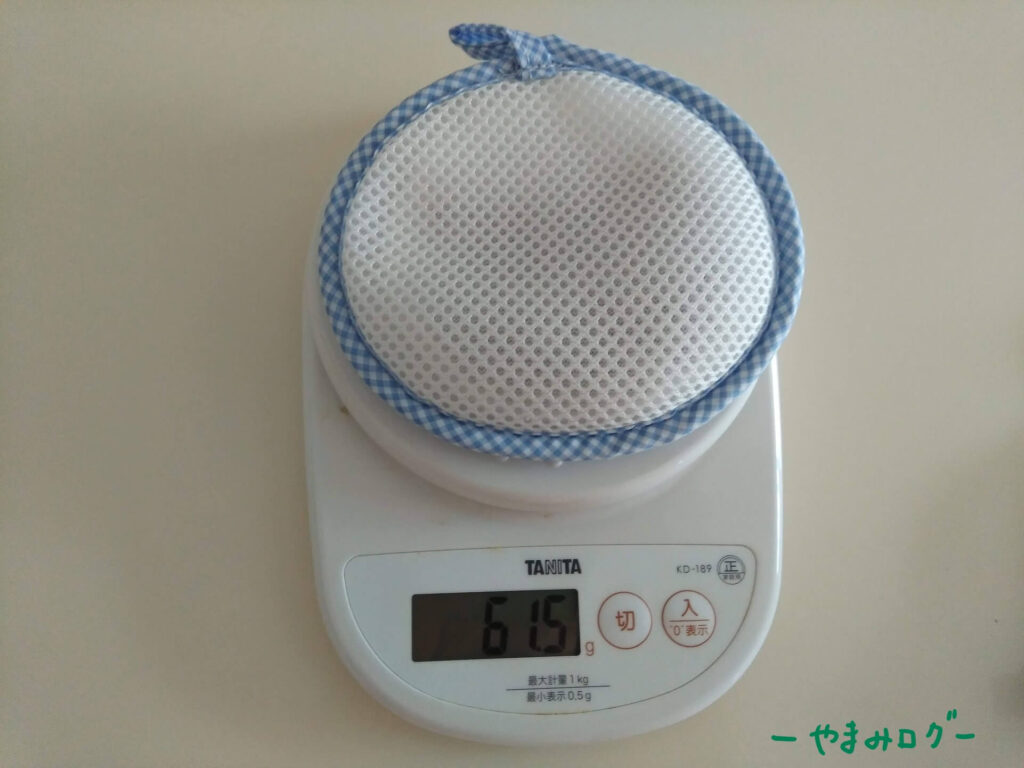 新品の洗たくマグちゃんをスケールにのせてみた